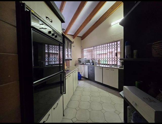 5 BEDROOM HOUSE FOR SALE IN MEYERSDAL